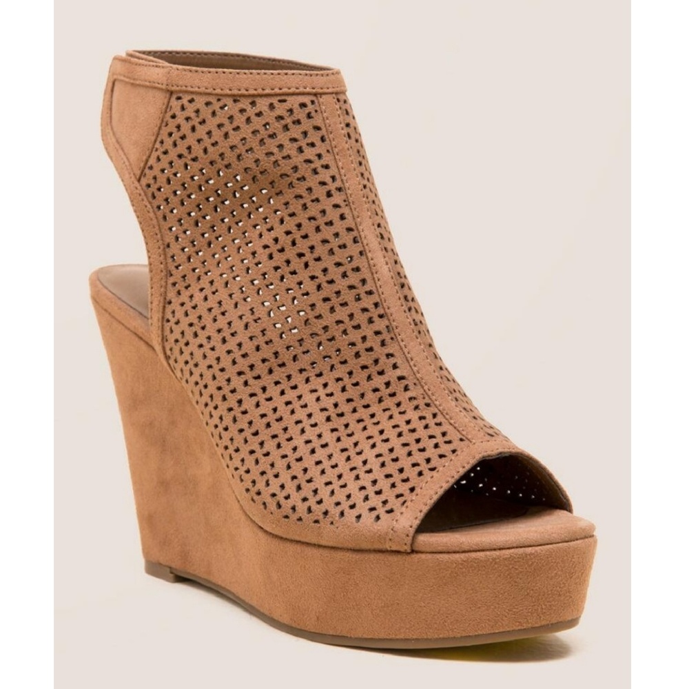 Indigo Rd Kabina Wrapped Platform Wedge francesca'